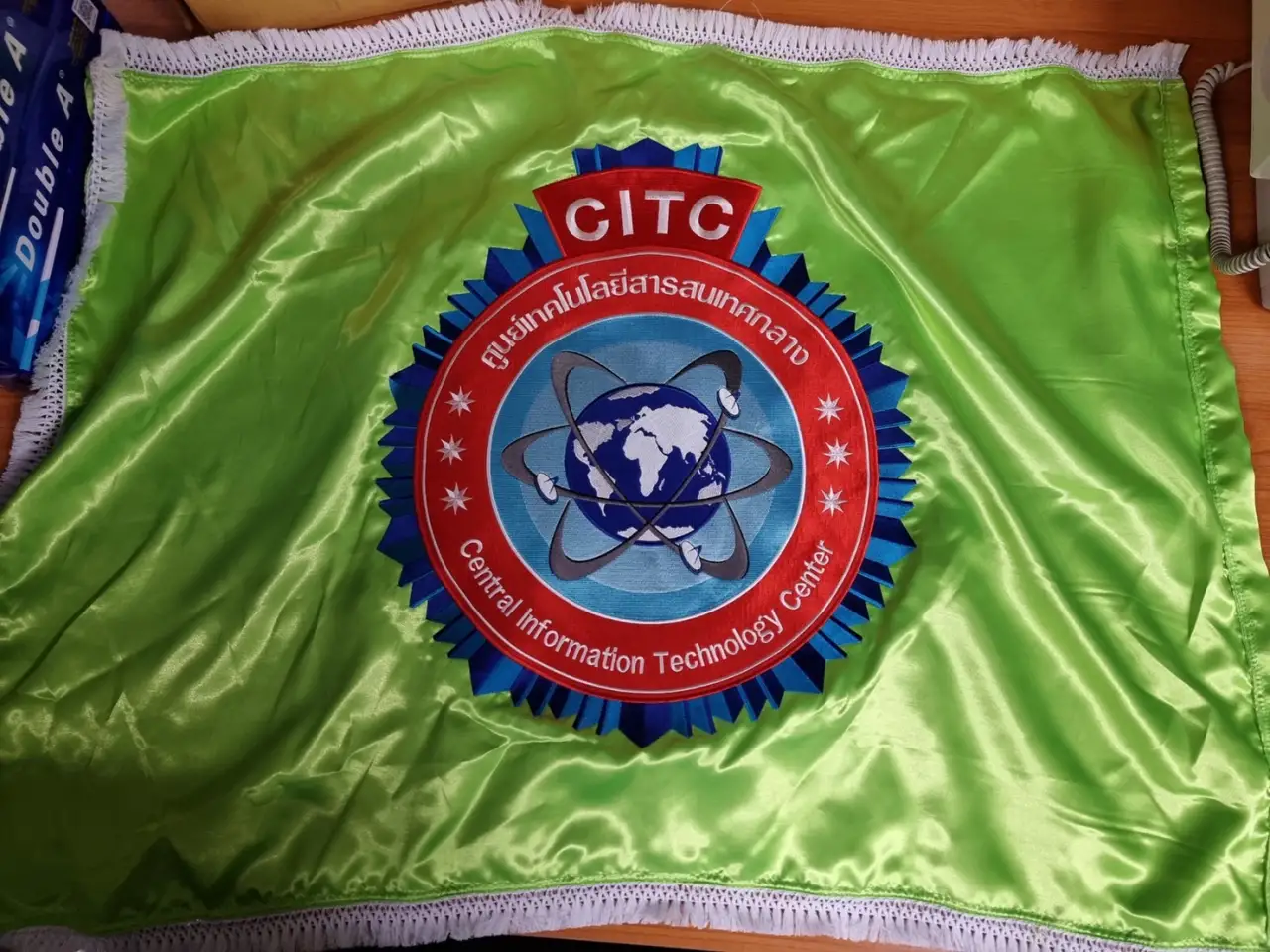 งานปักธง รับปักธง รับปักธงแห่ รับปักราชกาล