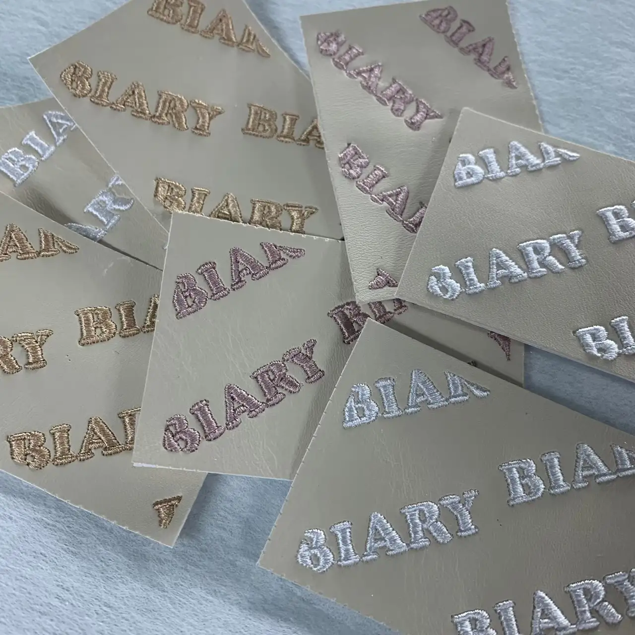 งานปักหนัง ปักเสื้อหนัง ปักรองเท้าหนัง ปักวัสดุหนัง