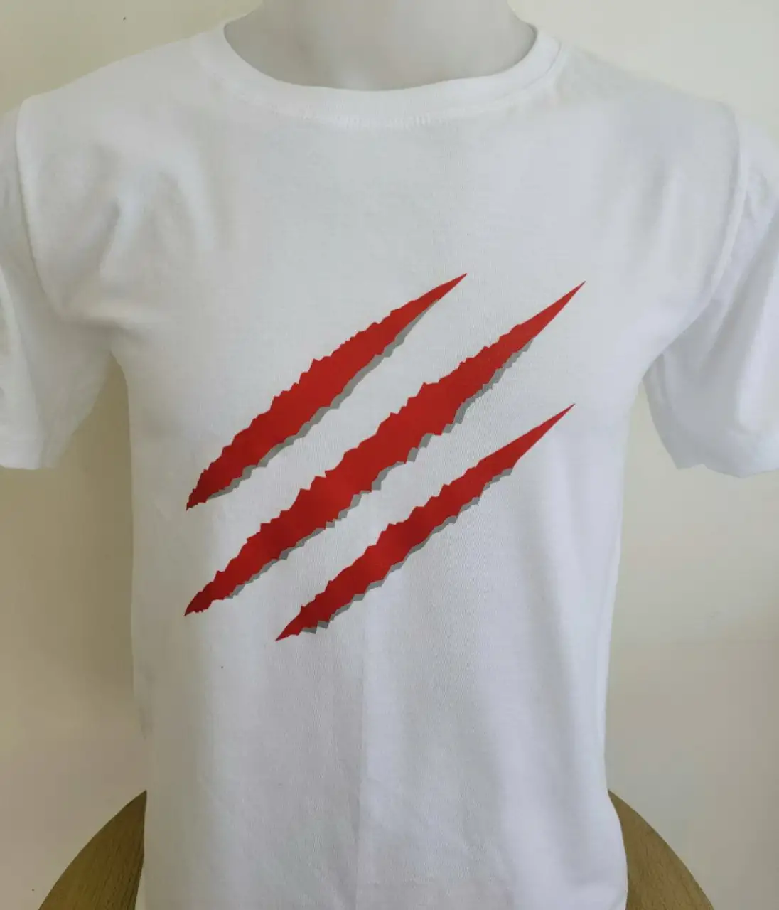 รับปักเสื้อยืด เสื้อยืดพร้อมปัก รับปักเสื้อผ้าทุกชนิด